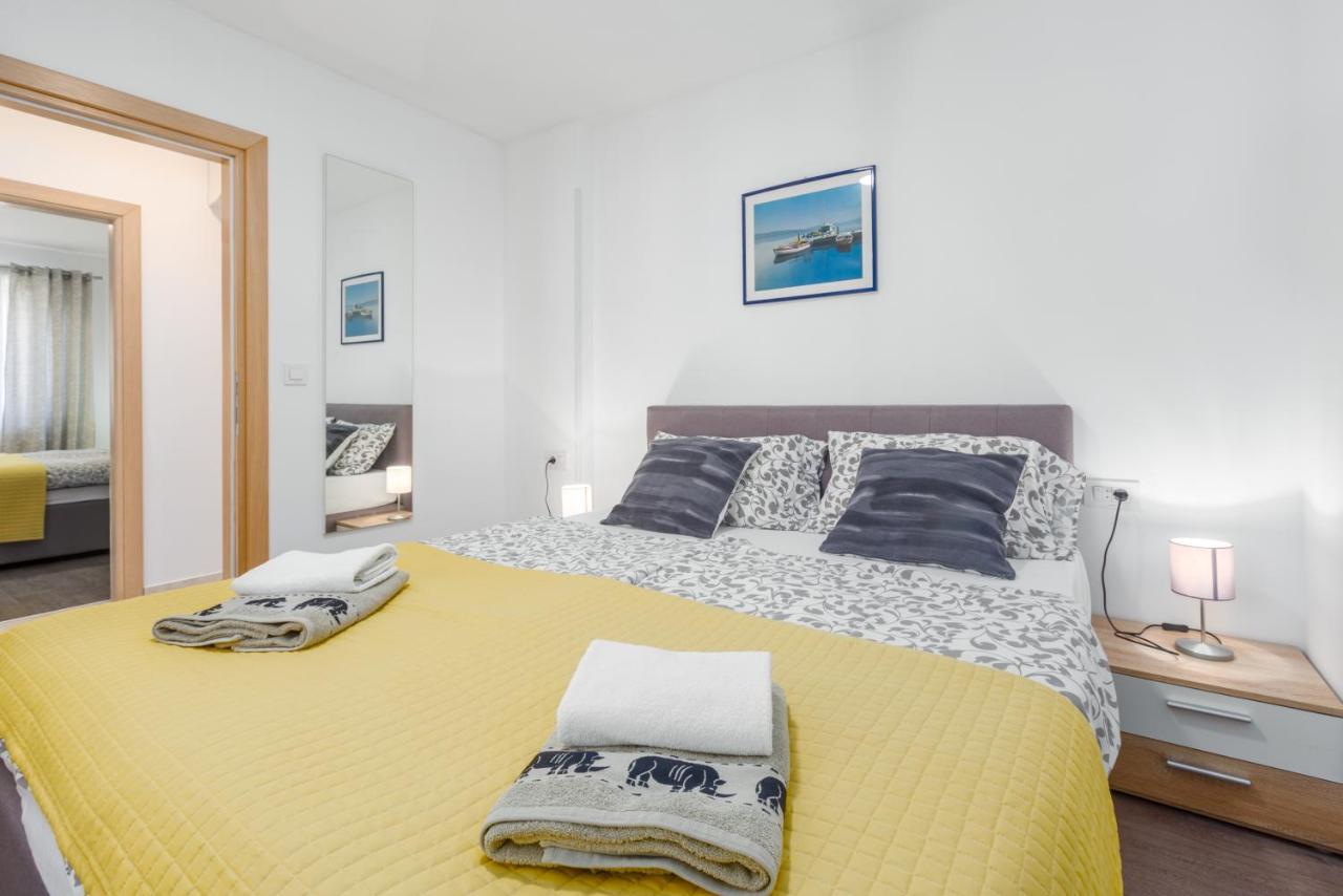 Alex Deluxe Apartments On Beach Poreč Eksteriør bilde