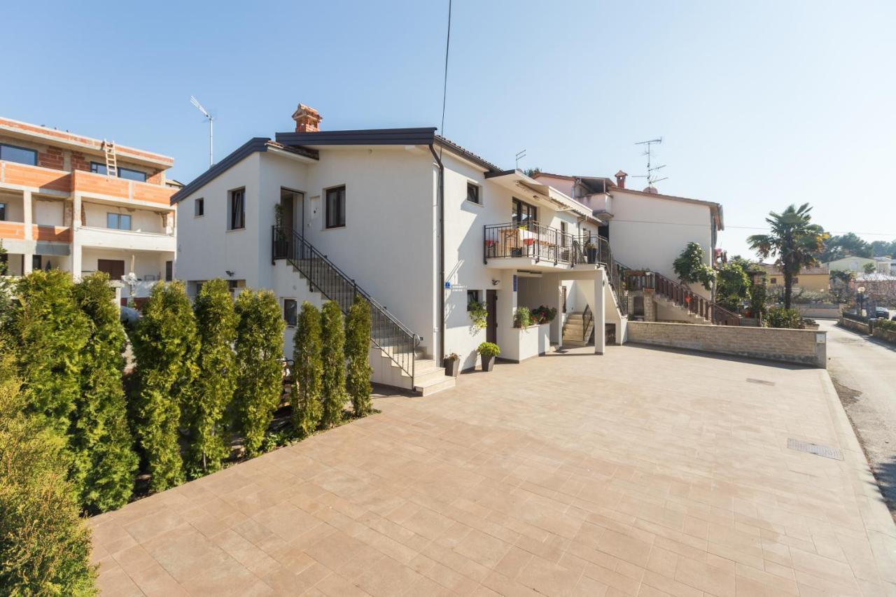 Alex Deluxe Apartments On Beach Poreč Eksteriør bilde